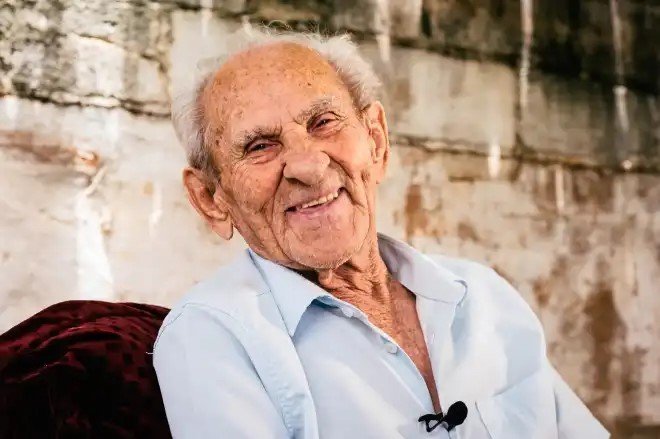 Morre Vovô Anésio aos 88 anos